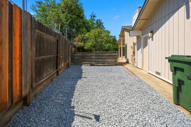 8421 Lost Cavern Ct, Citrus Heights, CA 95621