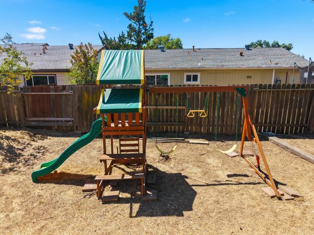 8421 Lost Cavern Ct, Citrus Heights, CA 95621