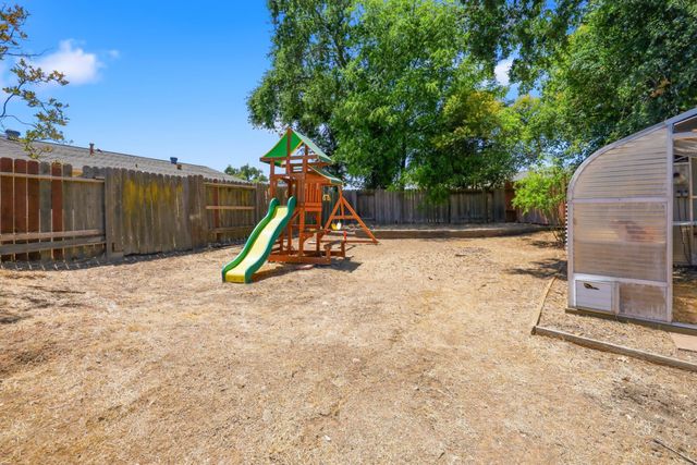 8421 Lost Cavern Ct, Citrus Heights, CA 95621