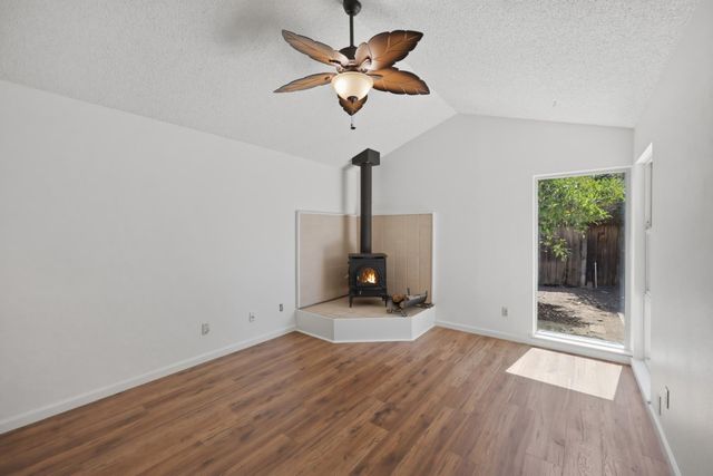 8421 Lost Cavern Ct, Citrus Heights, CA 95621