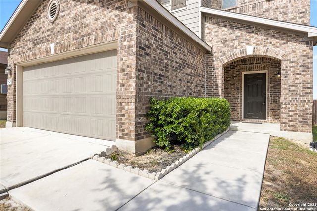 8451 Fortuna, San Antonio, TX 78252