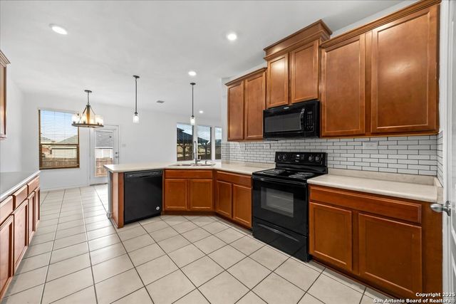 8451 Fortuna, San Antonio, TX 78252