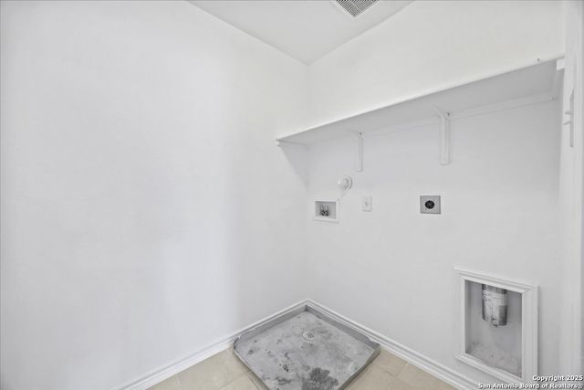 8451 Fortuna, San Antonio, TX 78252