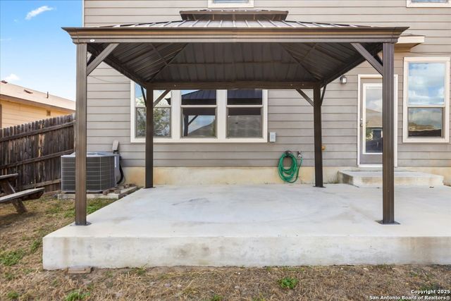 8451 Fortuna, San Antonio, TX 78252
