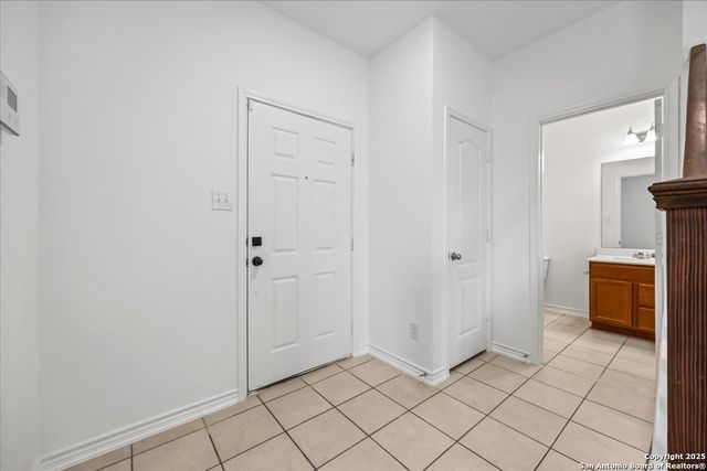 8451 Fortuna, San Antonio, TX 78252