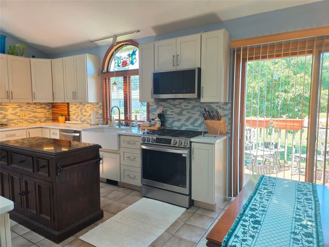 1420 HARDSCRABBLE Boulevard, Erie, PA 16505