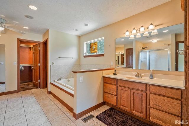 11821 Crestview Boulevard, Kokomo, IN 46901