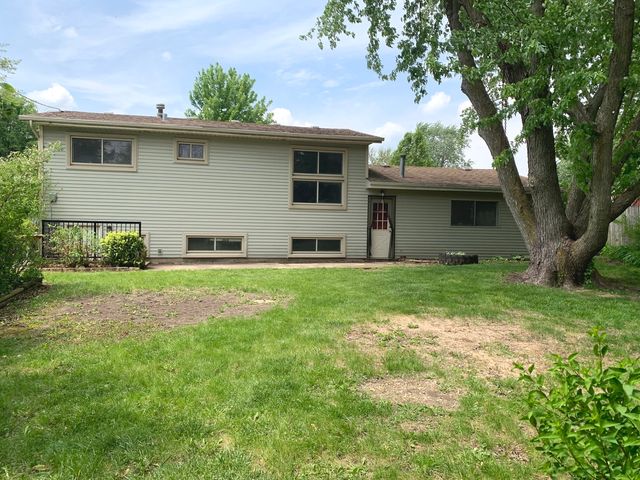 119 Ridge Lane, Geneva, IL 60134