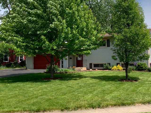 119 Ridge Lane, Geneva, IL 60134