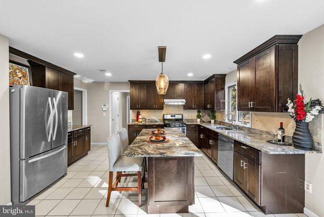 16 GLENBROOK CT, Lawrenceville, NJ 08648