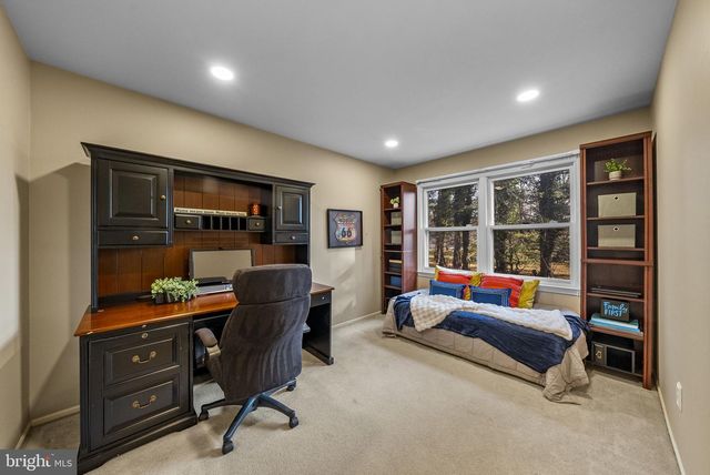 16 GLENBROOK CT, Lawrenceville, NJ 08648