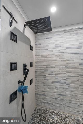 16 GLENBROOK CT, Lawrenceville, NJ 08648