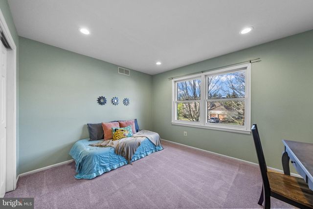 16 GLENBROOK CT, Lawrenceville, NJ 08648