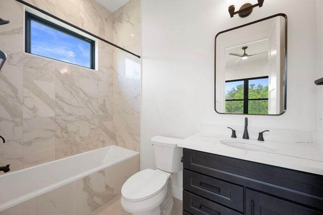 310 Apache Tears, Horseshoe Bay, TX 78657