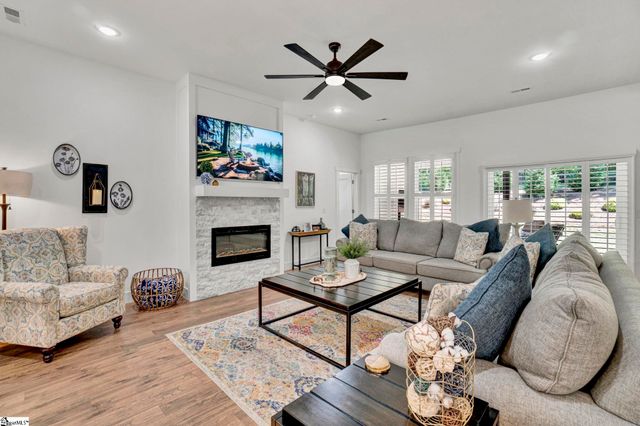 165 Lake Bowen Drive, Inman, SC 29349