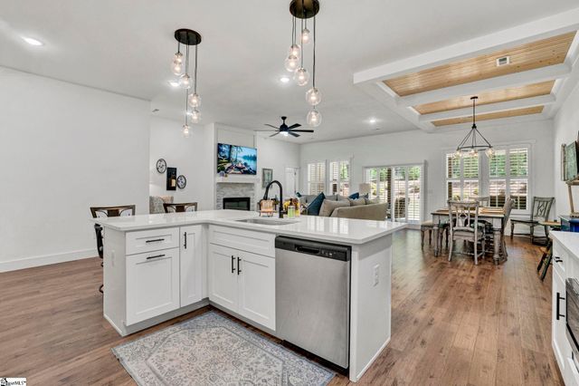 165 Lake Bowen Drive, Inman, SC 29349