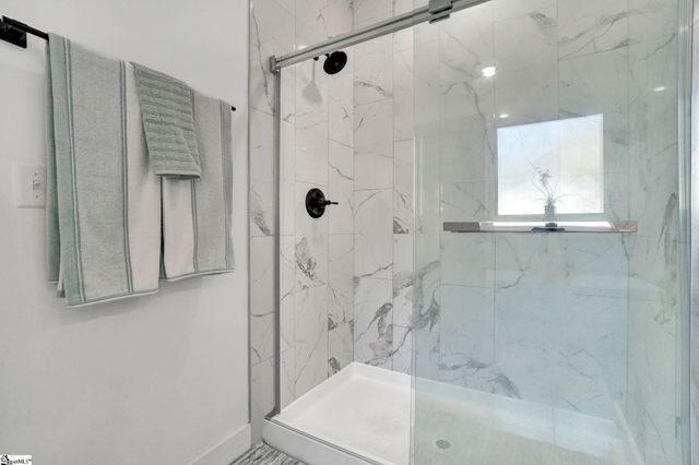 165 Lake Bowen Drive, Inman, SC 29349