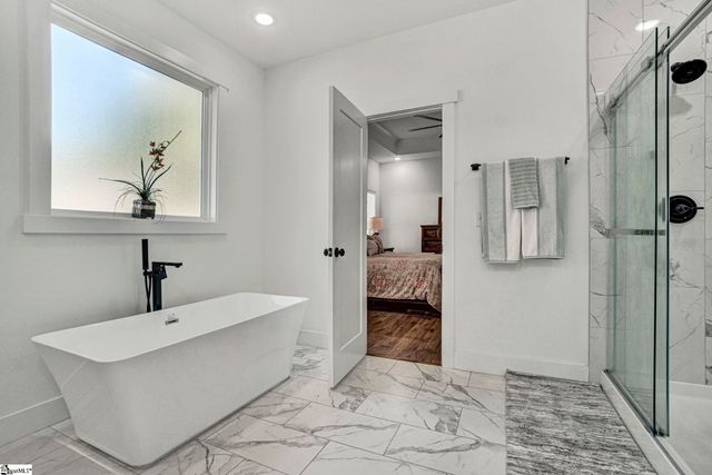 165 Lake Bowen Drive, Inman, SC 29349