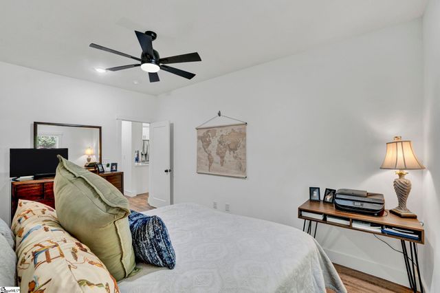 165 Lake Bowen Drive, Inman, SC 29349