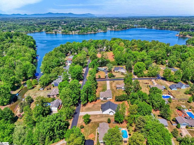 165 Lake Bowen Drive, Inman, SC 29349
