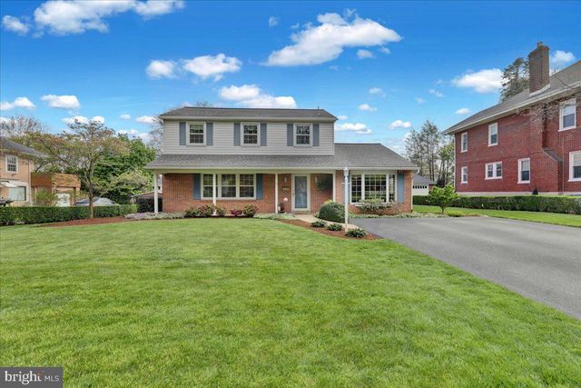 4 UPLAND RD, Wyomissing, PA 19609