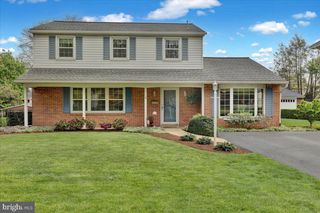 4 UPLAND RD, Wyomissing, PA 19609