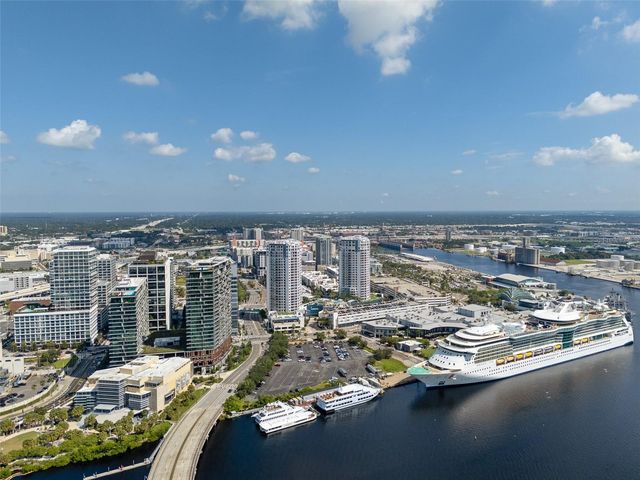 501 KNIGHTS RUN AVENUE 1215, Tampa, FL 33602