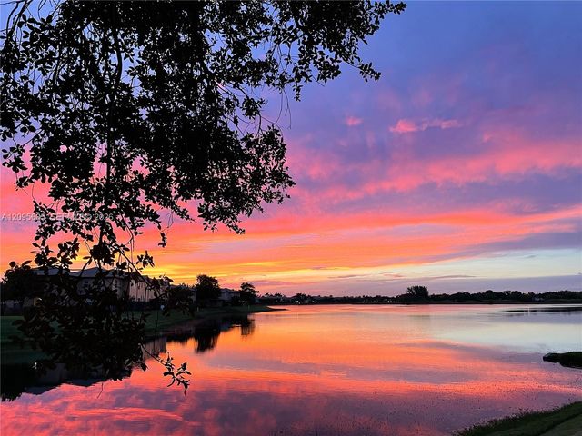 22578 SW 89th Place, Cutler Bay, FL 33190