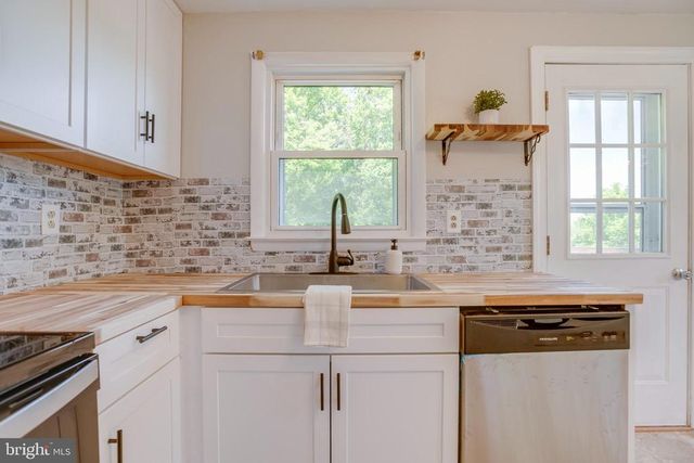 18318 FOX MOUNTAIN LN, Culpeper, VA 22701