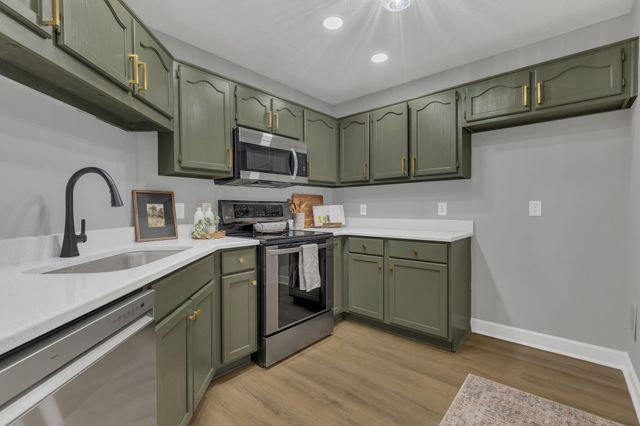 2336 Benay Rd, Nashville, TN 37214