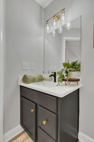 2336 Benay Rd, Nashville, TN 37214