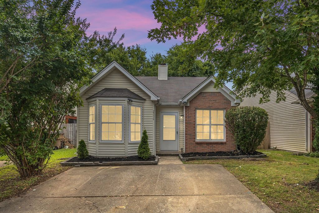 2336 Benay Rd, Nashville, TN 37214