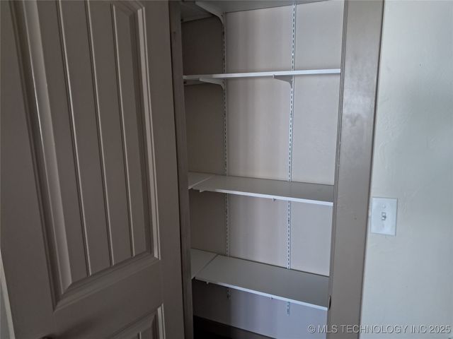 210 9th SE, Ardmore, OK 73401