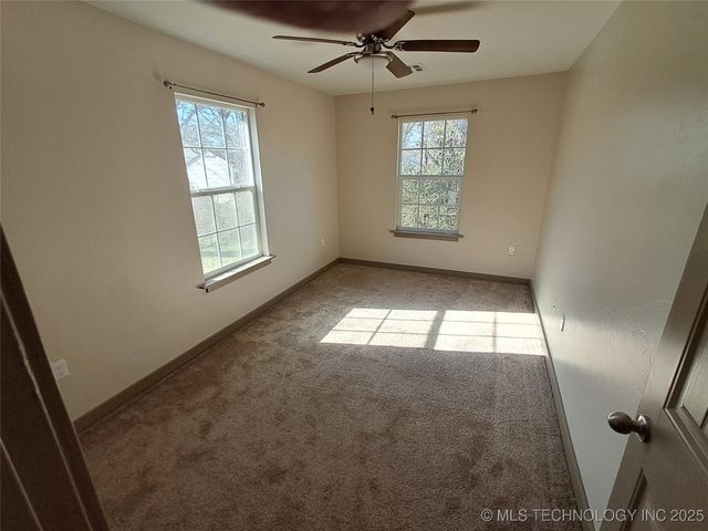 210 9th SE, Ardmore, OK 73401