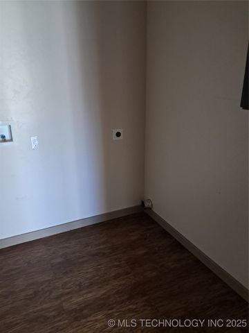 210 9th SE, Ardmore, OK 73401