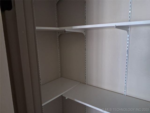 210 9th SE, Ardmore, OK 73401