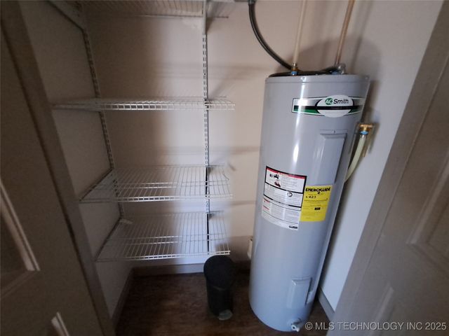 210 9th SE, Ardmore, OK 73401