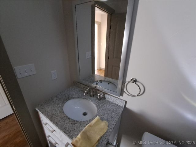 210 9th SE, Ardmore, OK 73401