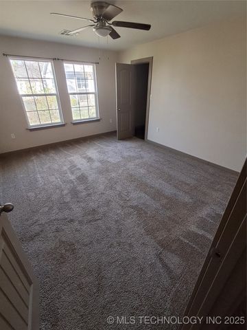 210 9th SE, Ardmore, OK 73401