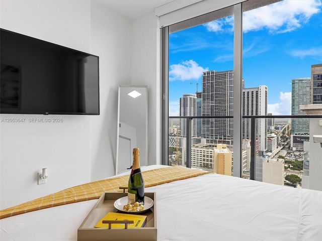 227 NE 2nd St 2706, Miami, FL 33132