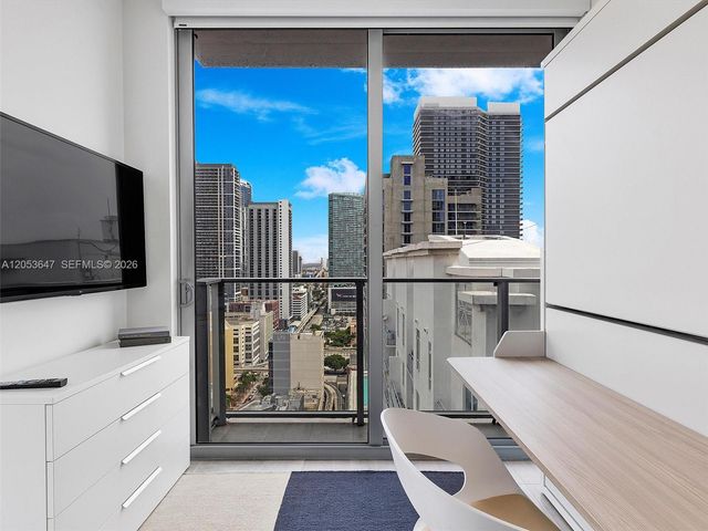 227 NE 2nd St 2706, Miami, FL 33132