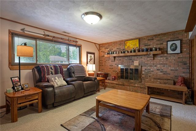 1353 S Elm Street, West Carrollton, OH 45449