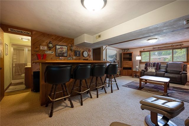 1353 S Elm Street, West Carrollton, OH 45449