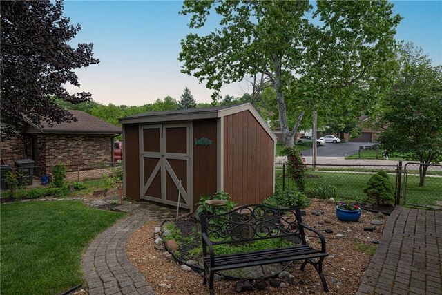 1353 S Elm Street, West Carrollton, OH 45449