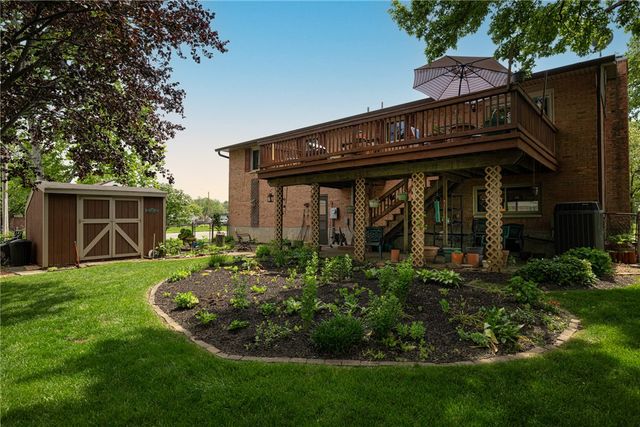 1353 S Elm Street, West Carrollton, OH 45449