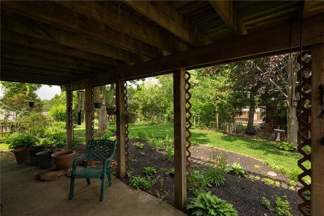 1353 S Elm Street, West Carrollton, OH 45449