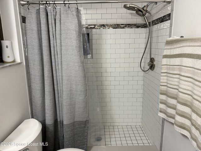 1060 Mina Avenue NE, Palm Bay, FL 32907