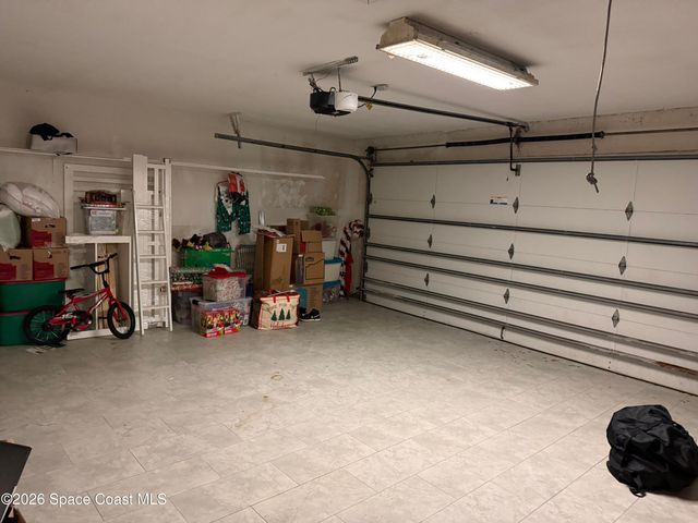 1060 Mina Avenue NE, Palm Bay, FL 32907