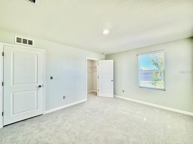 35743 HILLBROOK AVENUE, Zephyrhills, FL 33541