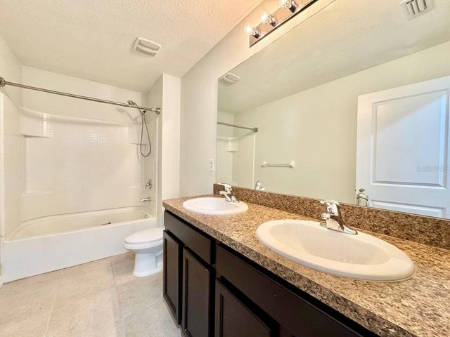 35743 HILLBROOK AVENUE, Zephyrhills, FL 33541